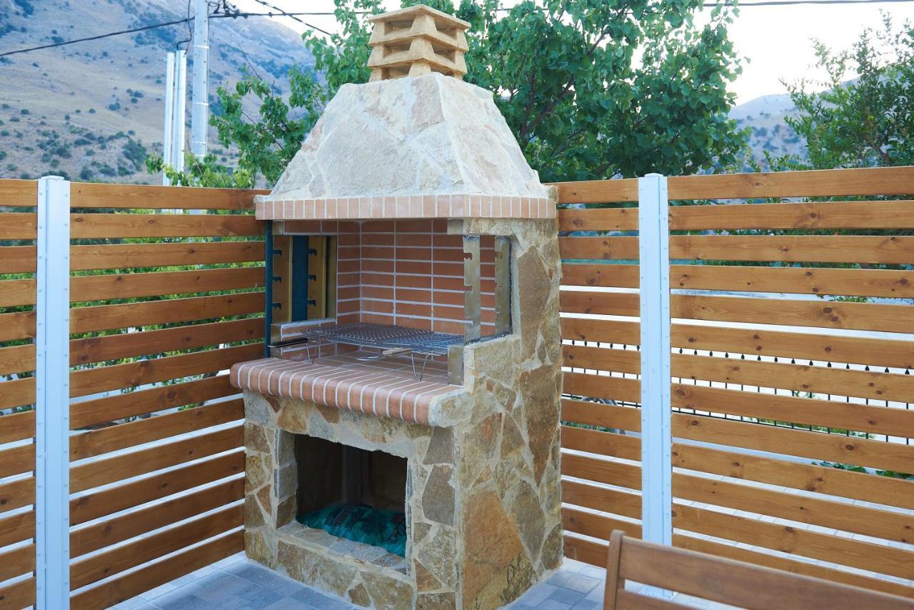 Lake View Suites Kavallos  Bagian luar foto
